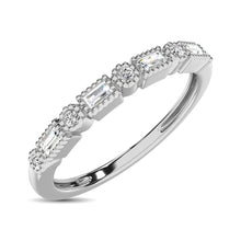 Load image into Gallery viewer, 14K White Gold 1/10 Ct.tw Round and Tapper Diamond Band Ring
