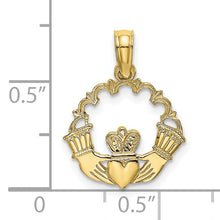 Load image into Gallery viewer, 10K Engraved Claddagh In Scallop Circle Charm
