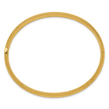 Load image into Gallery viewer, 14k 4/16 Diamond-cut Fancy Hinged Bangle Bracelet
