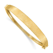 Load image into Gallery viewer, 14k Satin Finish Graduated Hinged Bangle
