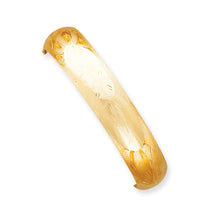 Load image into Gallery viewer, 14k 9/16 Oversize Florentine Engraved Hinged Bangle Bracelet
