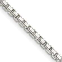 Load image into Gallery viewer, Sterling Silver 2.5mm 8 Sided Diamond-cut Box Chain
