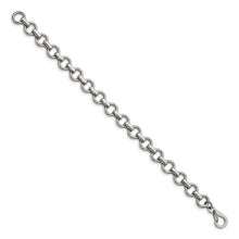 Load image into Gallery viewer, Stainless Steel Polished Circle Link 8.25in Bracelet
